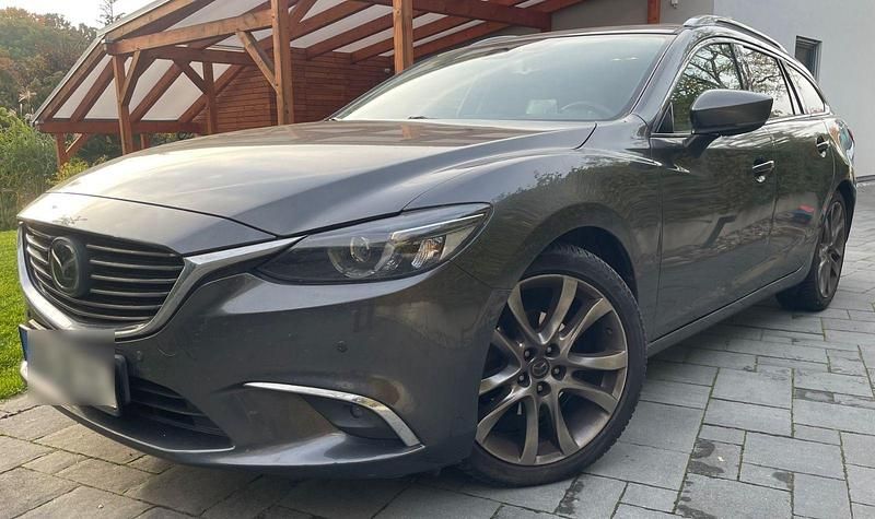 Grau Gebraucht 2017 Mazda 6 Nakama Intense Kombi | 9.700 € (Guter Preis) - Bild 1/4
