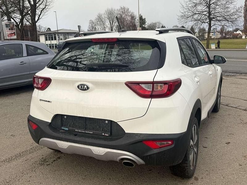 Gebraucht Kia Stonic Silver 99 PS (72 kW) 2021 Weiß SUV