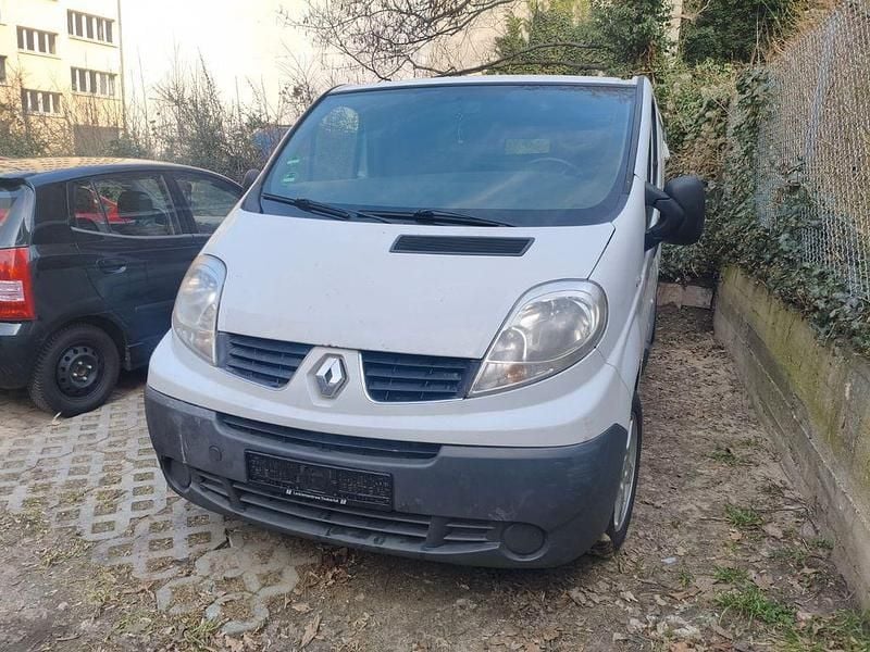 Gebraucht Renault Trafic 116 PS (85 kW) 2008 Weiß Van / Kleinbus