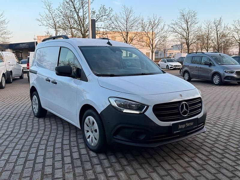 Gebraucht Mercedes Citan 112 116 PS (85 kW) 2022 Weiß Van / Kleinbus