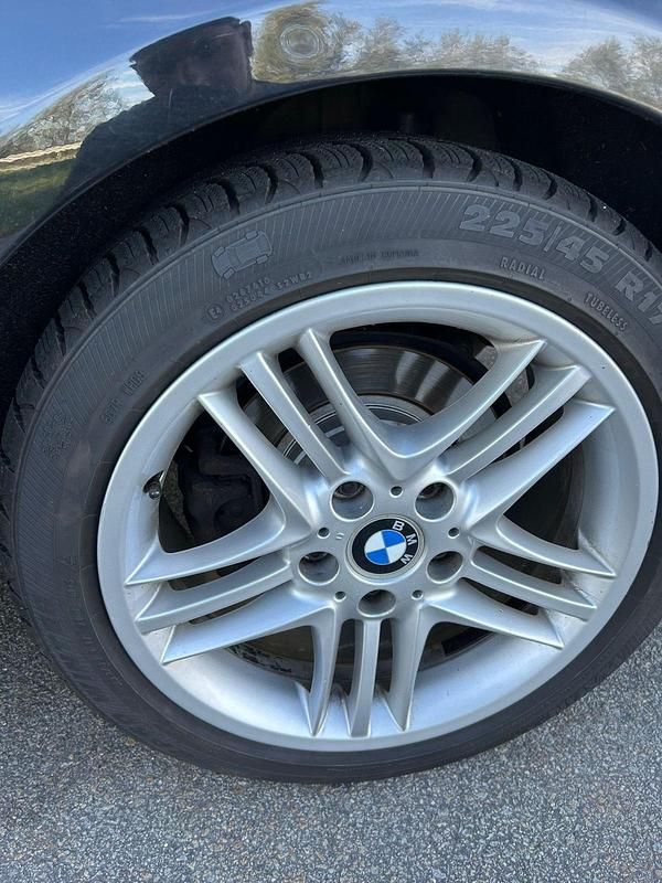 Gebraucht BMW 320 150 PS (110 kW) 2007 Schwarz Limousine