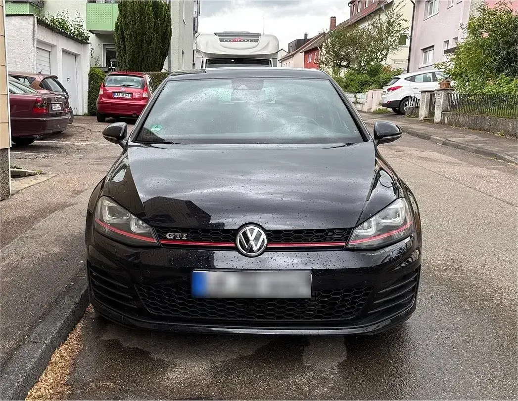 Gebraucht VW Golf VII Pro 220 PS (161 kW) 2014 Schwarz Limousine