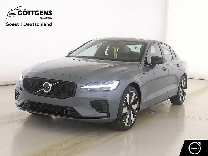 Grau Gebraucht 2024 Volvo S60 Ultimate Limousine | 37.949 € (Superpreis) - Bild 1/4