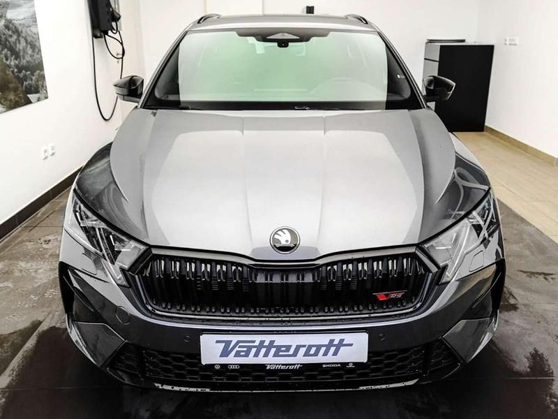 Neu Skoda Octavia RS 265 PS (194 kW) 2025 Grau Kombi