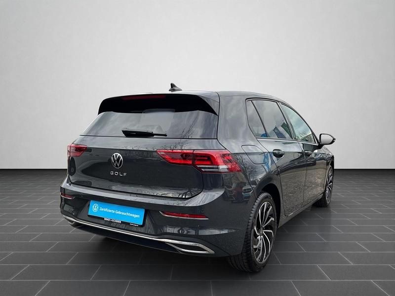 Gebraucht VW Golf VIII Move 150 PS (110 kW) 2024 Uranograu Limousine