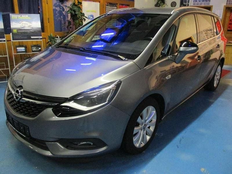 Gebraucht Opel Zafira 170 PS (125 kW) 2019 Other Van / Kleinbus