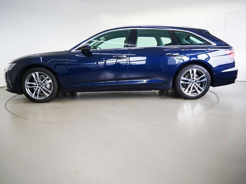 Gebraucht Audi A6 Ambiente 265 PS (194 kW) 2023 Firmamentblau metallic Kombi