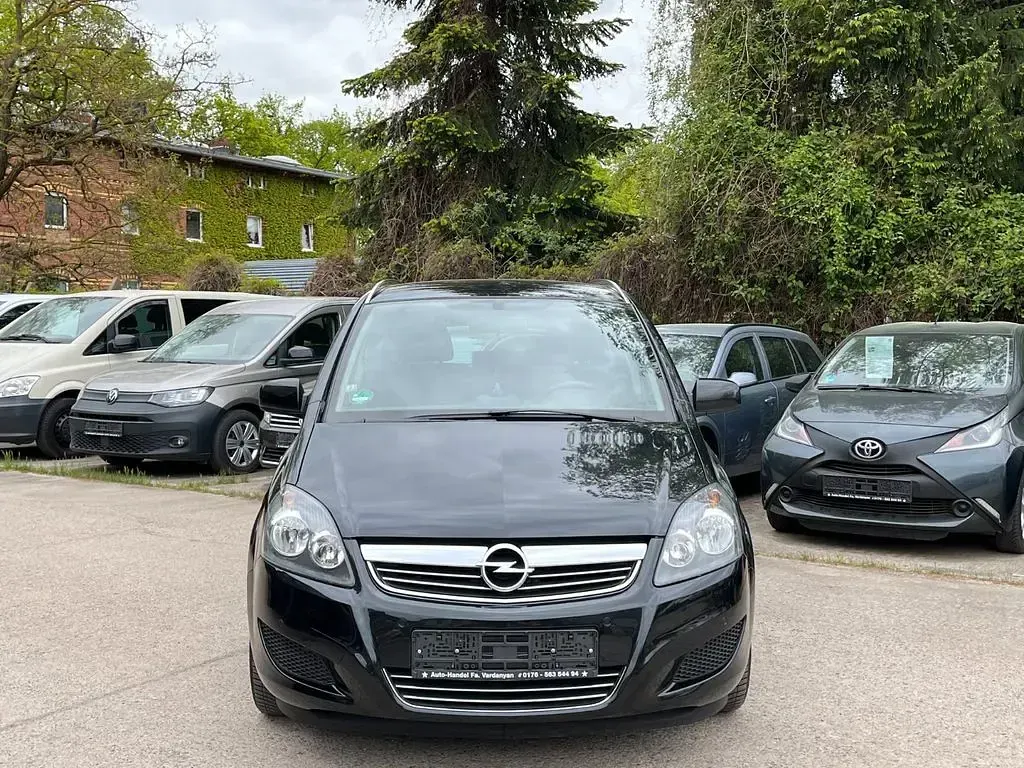 Gebraucht Opel Zafira Family 110 PS (80 kW) 2012 Van / Kleinbus