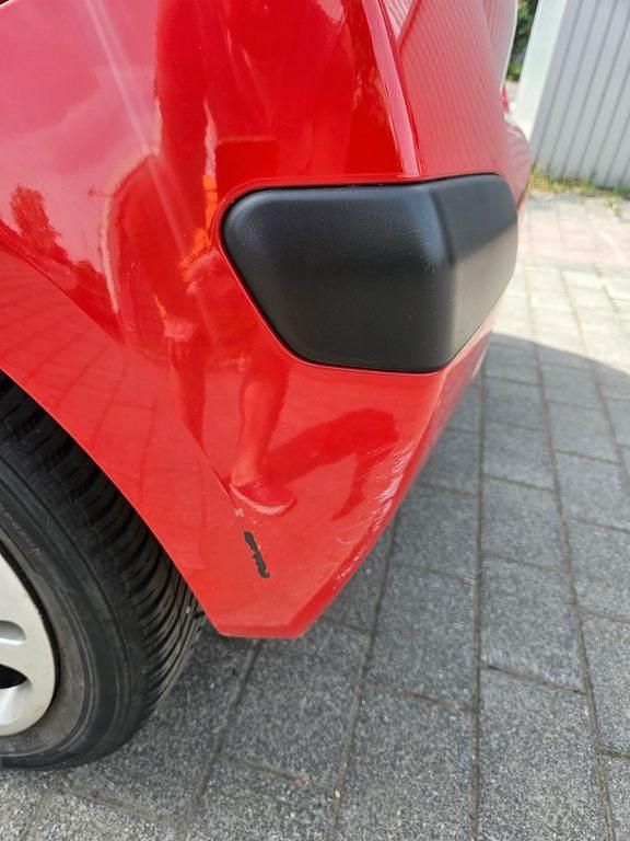 Usata Renault Twingo Expression 58 CV (42 kW) 2008 Rosso Utilitaria