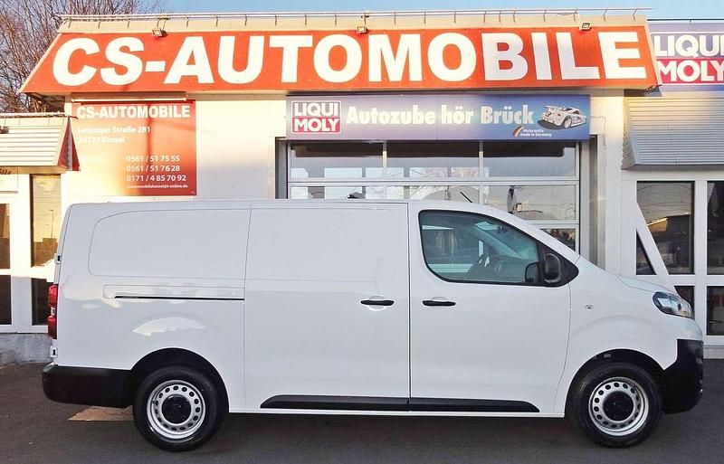 Weiß Gebraucht 2022 Opel Vivaro Van | 22.995 € (Fairer Preis) - Bild 1/4