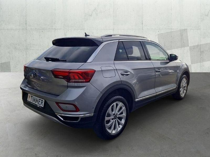 Gebraucht VW T-Roc Style 150 PS (110 kW) 2023 Silber SUV