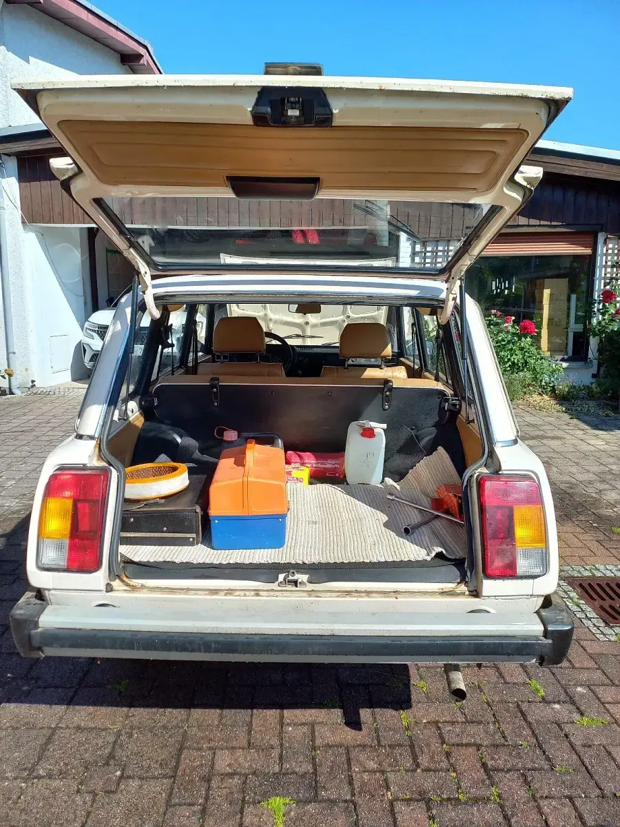 Gebraucht Lada 2104 65 PS (47 kW) 1988 Weiß Kombi