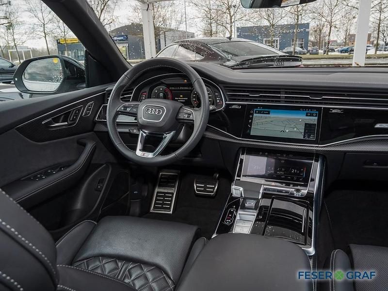 Gebraucht Audi Q8 Ambiente 286 PS (210 kW) 2024 Gletscherweiß metallic SUV