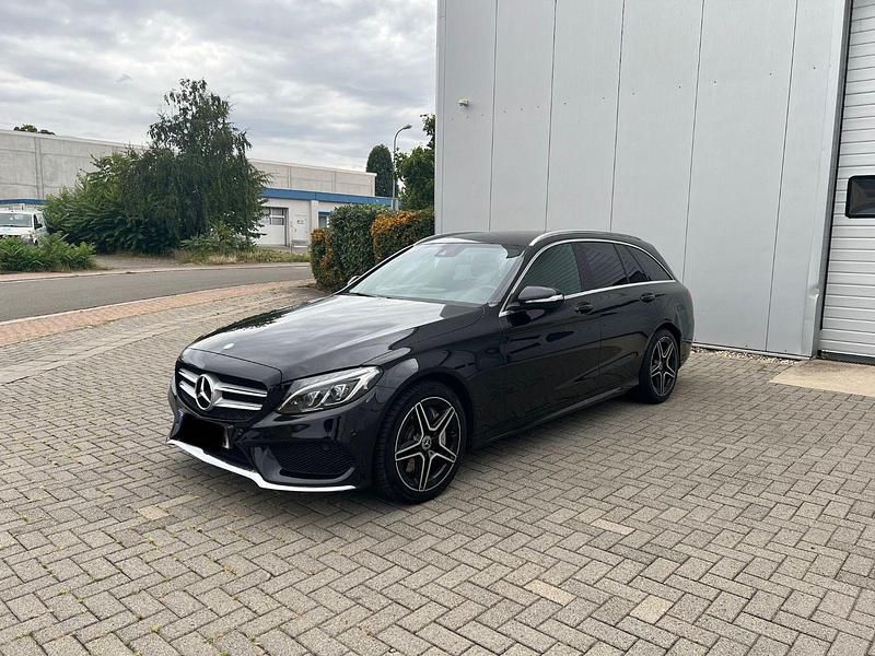 Schwarz Gebraucht 2015 Mercedes C250 AMG line Kombi | 14.000 € (Guter Preis) - Bild 1/4