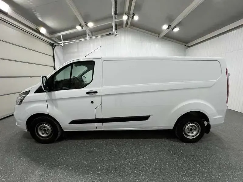Gebraucht Ford 300 105 PS (77 kW) 2022 Weiß Van