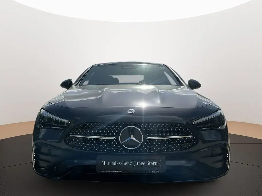 Gebraucht Mercedes CLE220 AMG 197 PS (144 kW) 2025 Grau Coupé