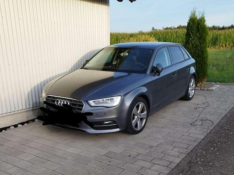 Gebraucht Audi A3 Ambition 150 PS (110 kW) 2015 Grau Kombi