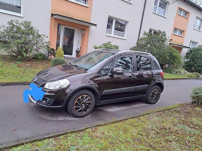 Gebraucht Suzuki SX4 Style 120 PS (88 kW) 2013 Braun Limousine