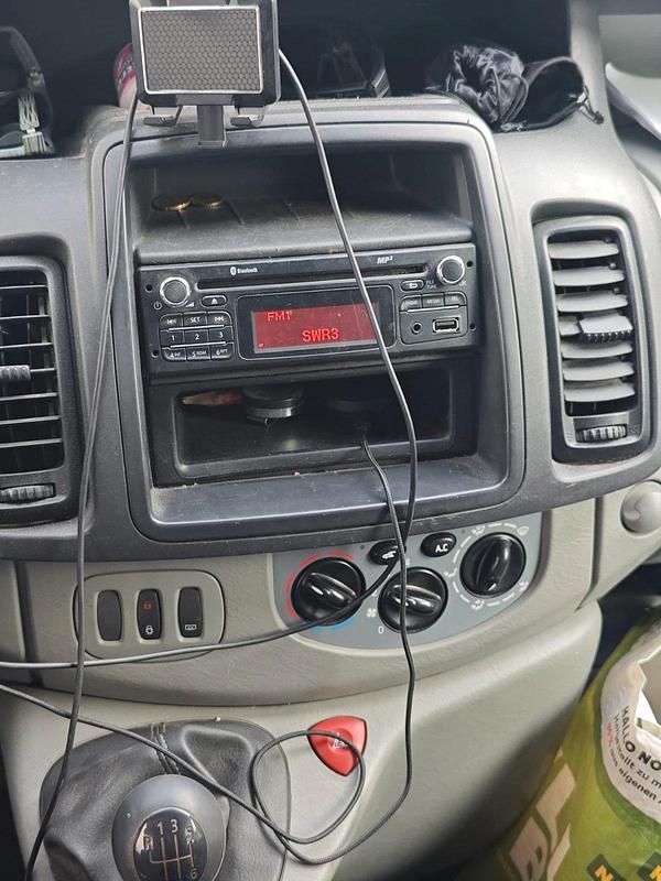 Gebraucht Opel Vivaro 90 PS (66 kW) 2013 Weiß Van / Kleinbus