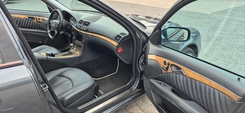 Gebraucht Mercedes E350 Avantgarde 272 PS (200 kW) 2008 Grau Limousine