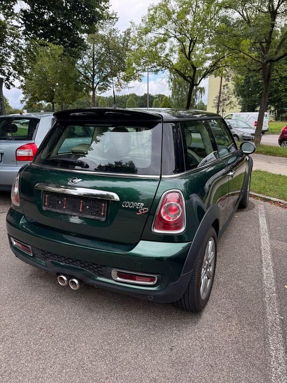 Grün Gebraucht 2012 Mini Cooper SD Kleinwagen | 7.500 € (Fairer Preis) - Bild 1/4