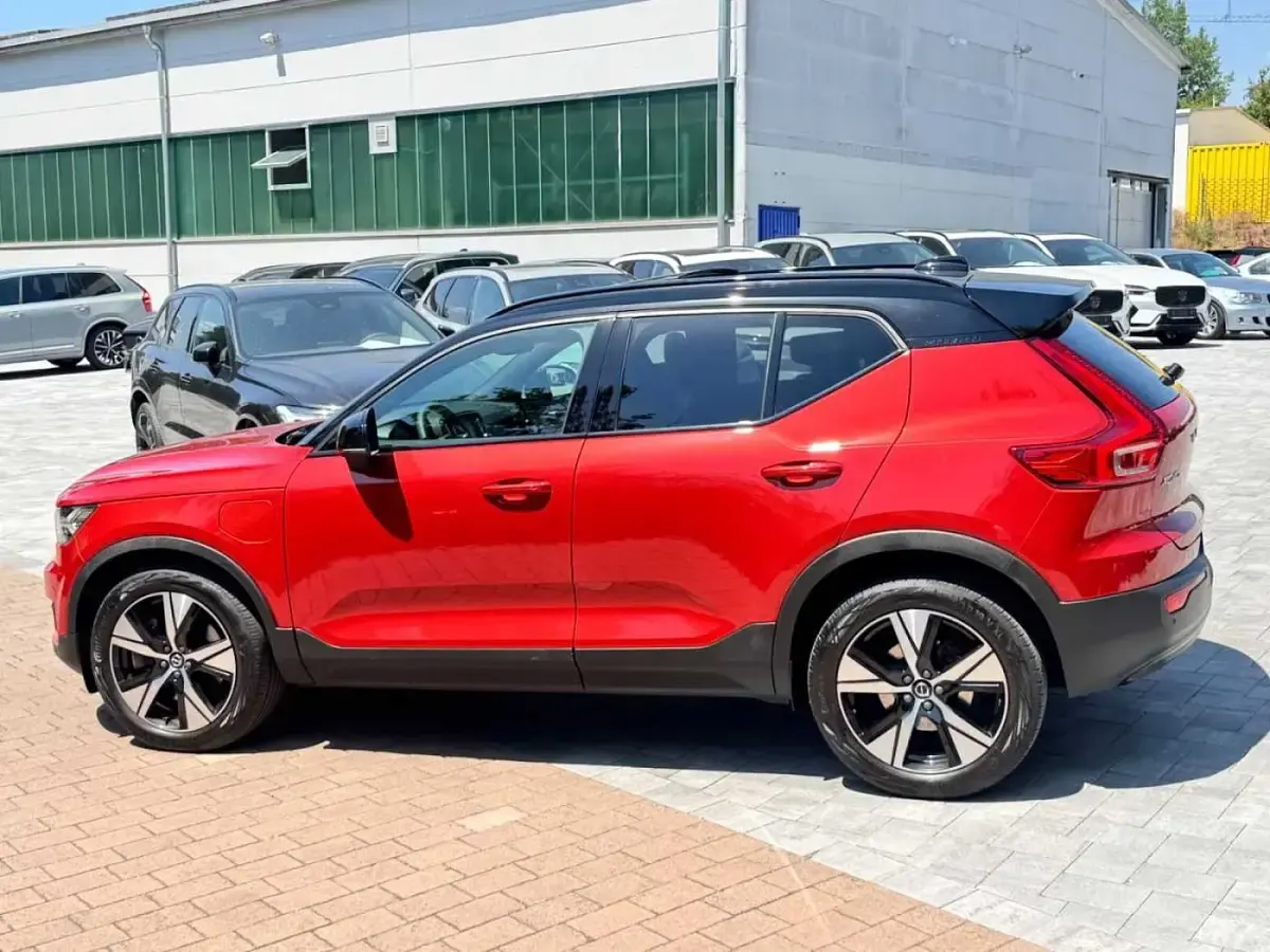 Gebraucht Volvo XC40 R-Design 192 PS (141 kW) 2022 Rot SUV