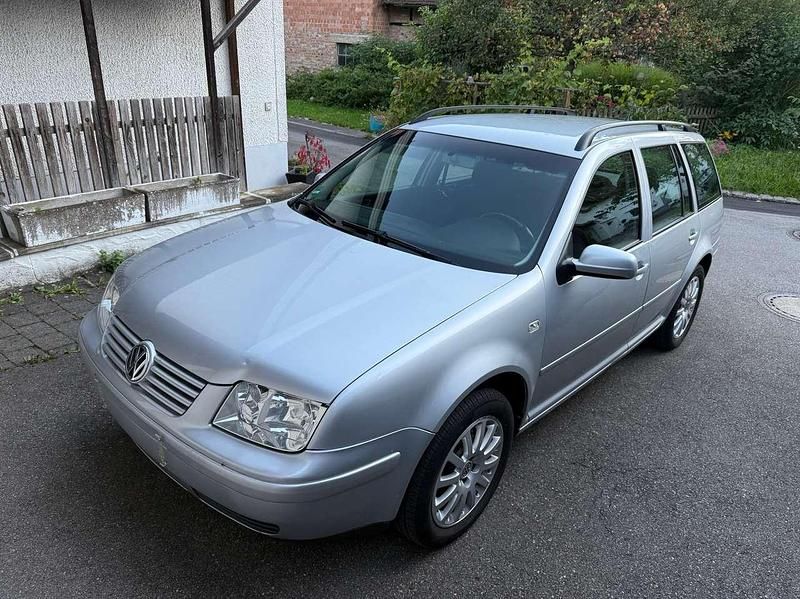Silber Gebraucht 2003 VW Bora Trendline Limousine | 3.800 € (Fairer Preis) - Bild 1/4