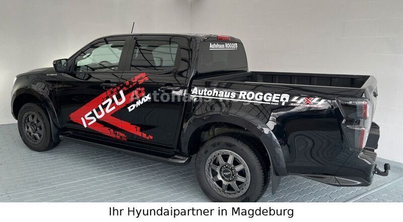 Gebraucht Isuzu D-Max 163 PS (119 kW) 2023 Schwarz Pickup