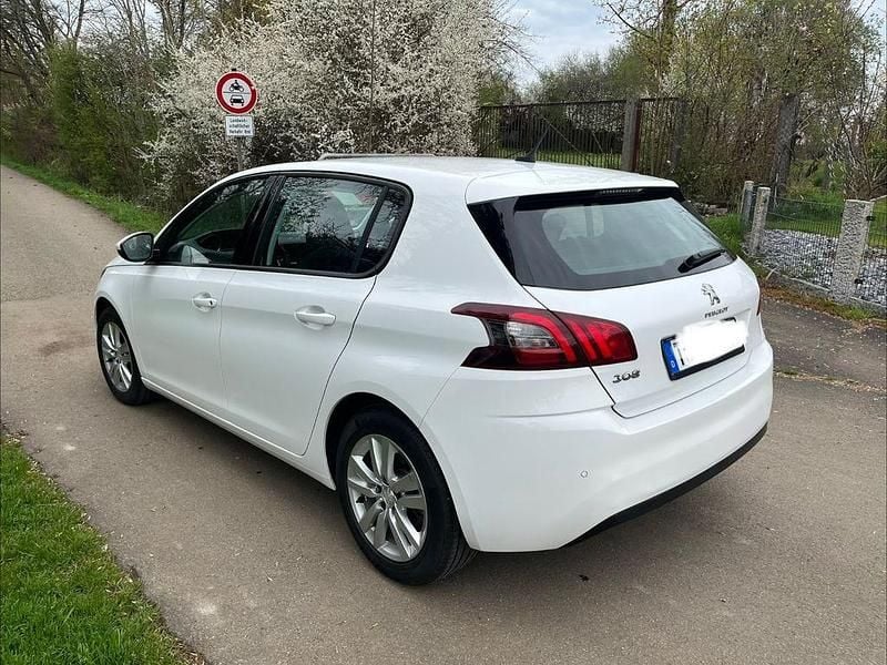 Second-hand Peugeot 308 131 CP (96 kW) 2021 Alb Berlinǎ