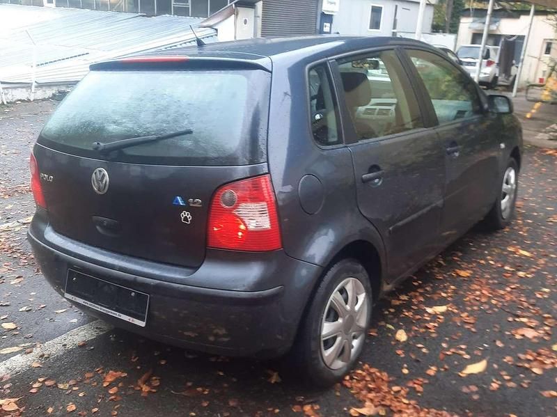 Brugt VW Polo 64 HK (47 kW) 2004 Grå Sedan