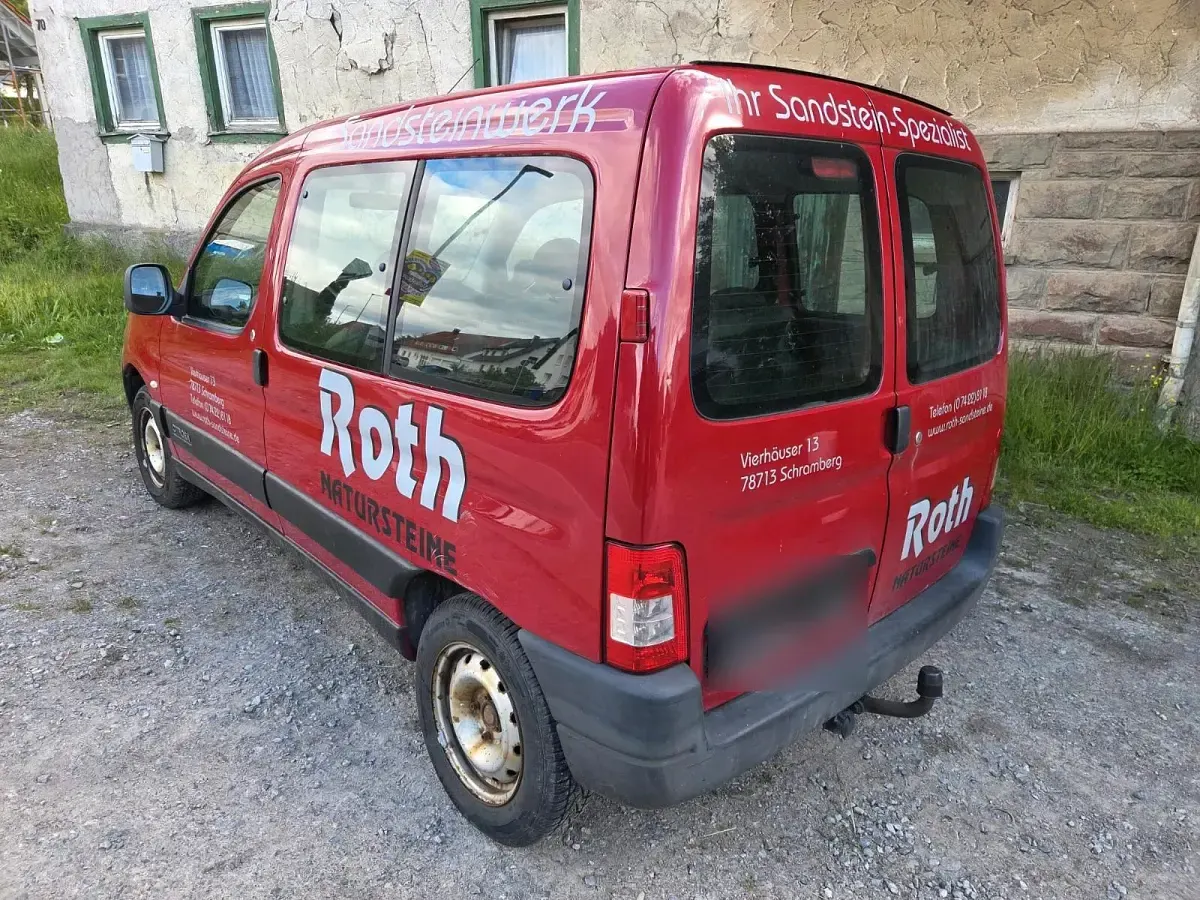 Gebraucht Citroën Berlingo 75 PS (55 kW) 2010 Rot Van / Kleinbus