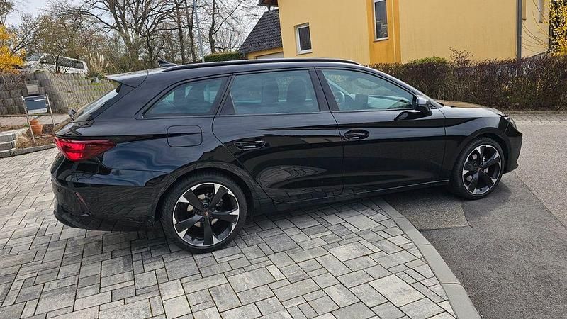 Gebraucht Cupra Leon 150 PS (110 kW) 2024 Schwarz Limousine