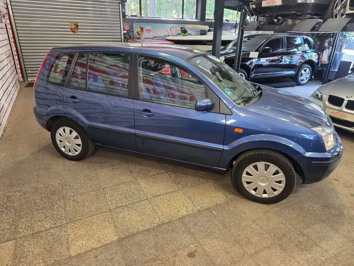 Gebraucht Ford Fusion Ambiente 80 PS (58 kW) 2005 Jeans (metallic) Kleinwagen