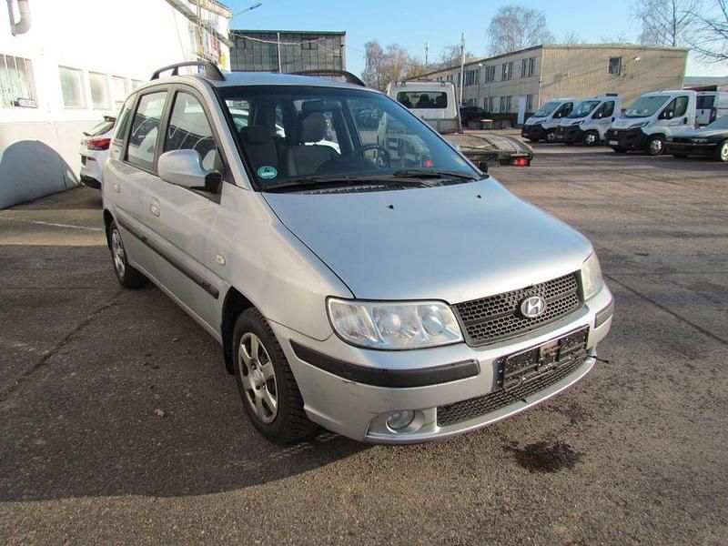 Gebraucht Hyundai Matrix GLS 103 PS (75 kW) 2008 Silber Van / Kleinbus