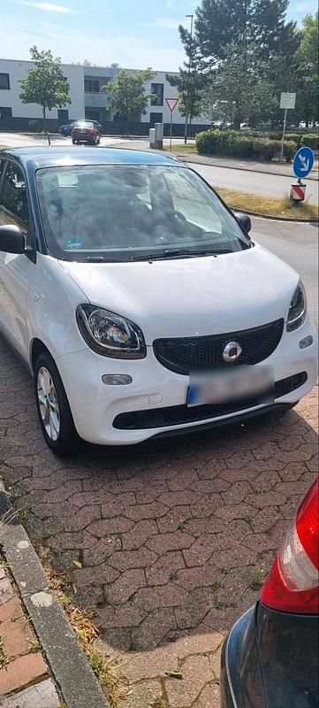 Weiß Gebraucht 2019 Smart ForTwo Coupé Kleinwagen | 12.000 € (Fairer Preis) - Bild 1/4