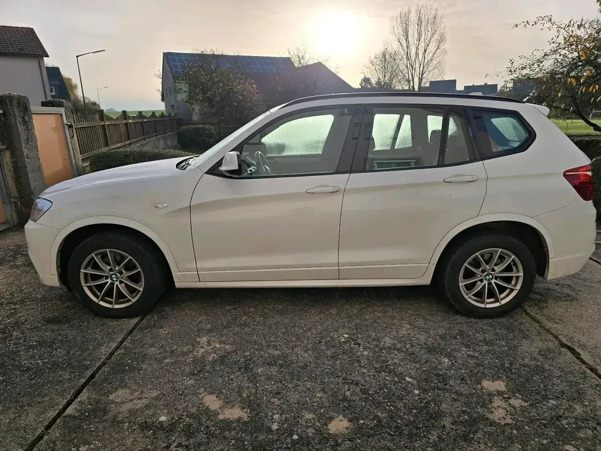 Gebraucht BMW X3 184 PS (135 kW) 2012 Weiß SUV