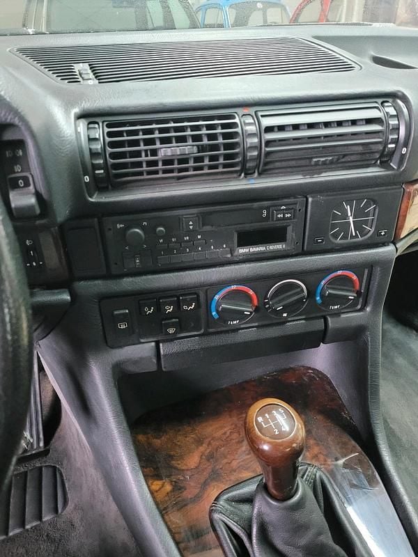 Gebraucht BMW 730 188 PS (138 kW) 1990 Weiß Limousine