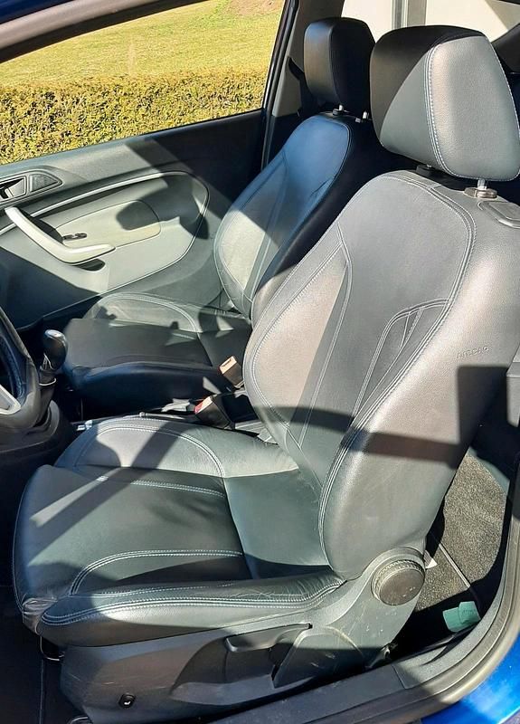 Gebraucht Ford Fiesta ST 122 PS (89 kW) 2012 Blau Kleinwagen