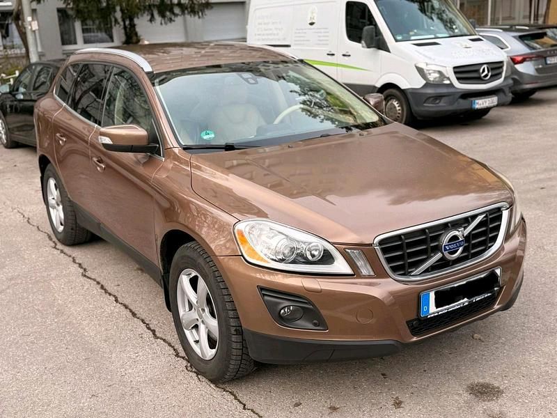 Braun Gebraucht 2009 Volvo XC60 SUV | 7.900 € (Superpreis) - Bild 1/4