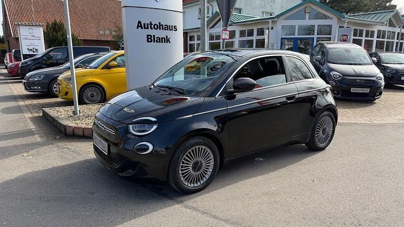 Gebraucht Fiat 500e 86 kW (118 PS) 2023 Schwarz Kleinwagen