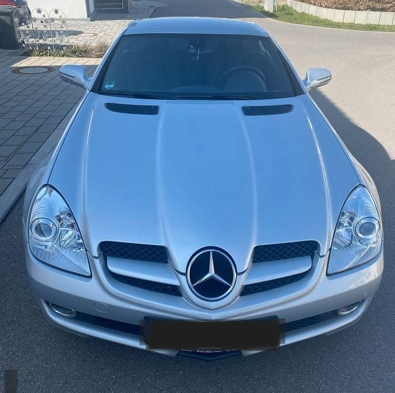 Gebraucht Mercedes SLK200 184 PS (135 kW) 2010 Silber Cabrio