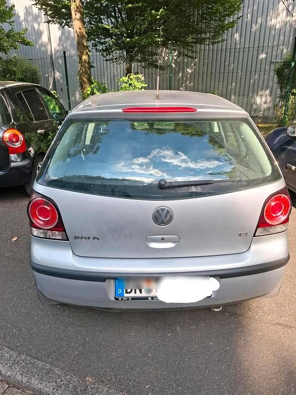 Silber Gebraucht 2006 VW Polo Kleinwagen | 1.600 € (Guter Preis) - Bild 1/4
