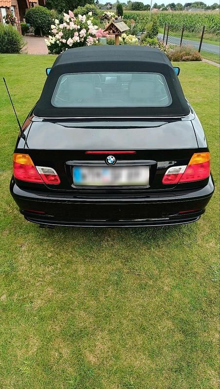 Gebraucht BMW 320 Cabriolet 170 PS (125 kW) 2000 Schwarz Cabrio