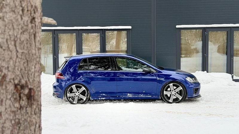 Gebraucht VW Golf VII R 310 PS (228 kW) 2018 Blau Limousine