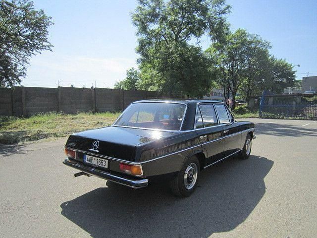 Gebraucht Mercedes W115 105 PS (77 kW) 1969 Schwarz Limousine
