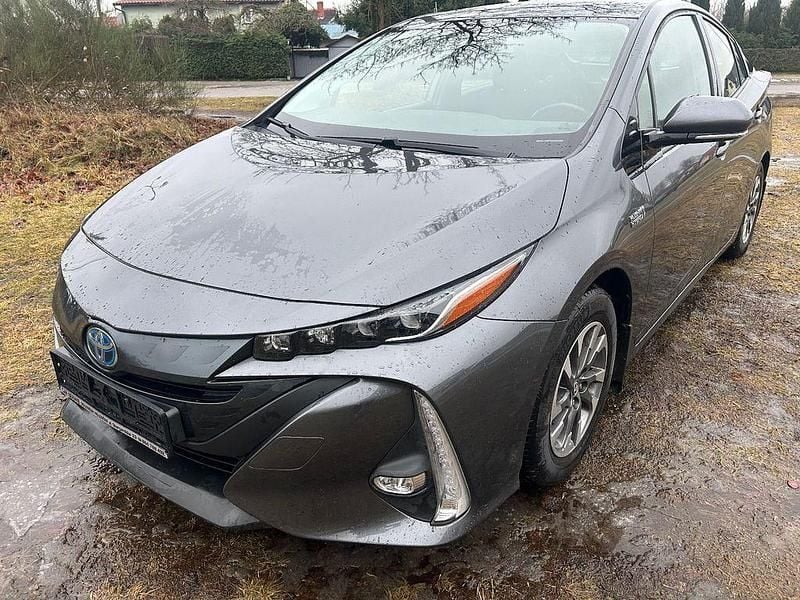 Gebraucht Toyota Prius 98 PS (72 kW) 2019 Grau Kleinwagen