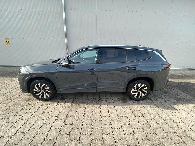 Gebraucht VW Tayron 150 PS (110 kW) 2025 Grau SUV