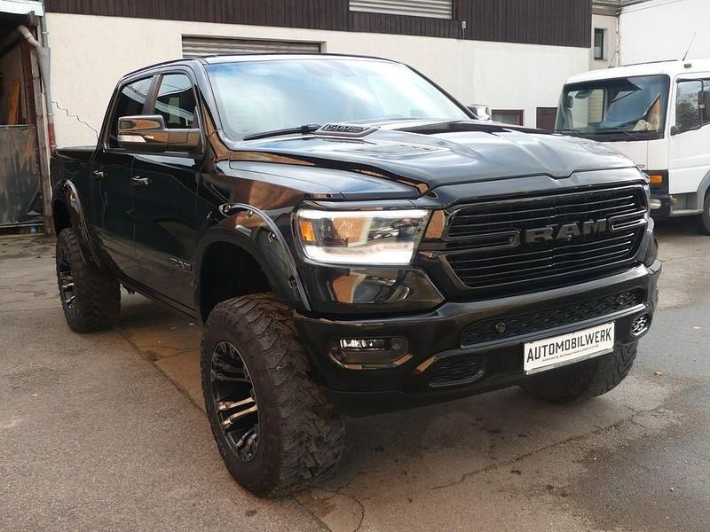 Gebraucht Dodge Ram 401 PS (294 kW) 2020 Schwarz Pickup