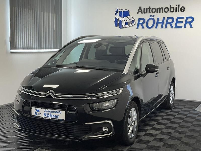 Schwarz Gebraucht 2018 Citroën Grand C4 Picasso Van / Kleinbus | 16.990 € (Etwas zu teuer) - Bild 1/4