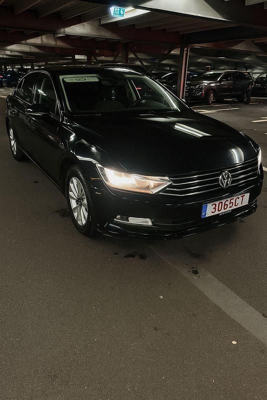 Schwarz Gebraucht 2015 VW Passat Kleinwagen | 11.800 € (Fairer Preis) - Bild 1/4